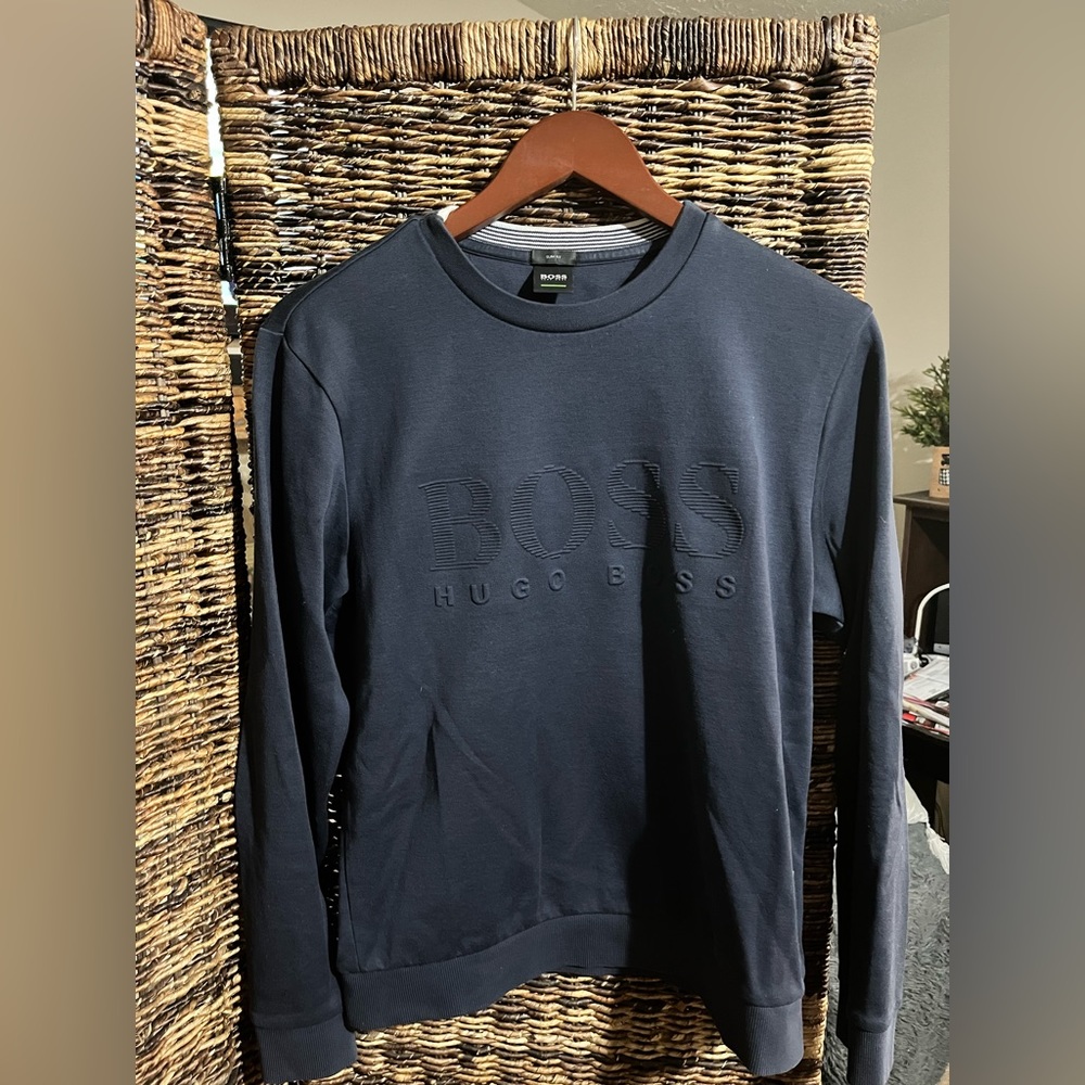 NWOT’s Hugo Boss Crewneck Sweatshirt Slim Fit Men’s Size Medium